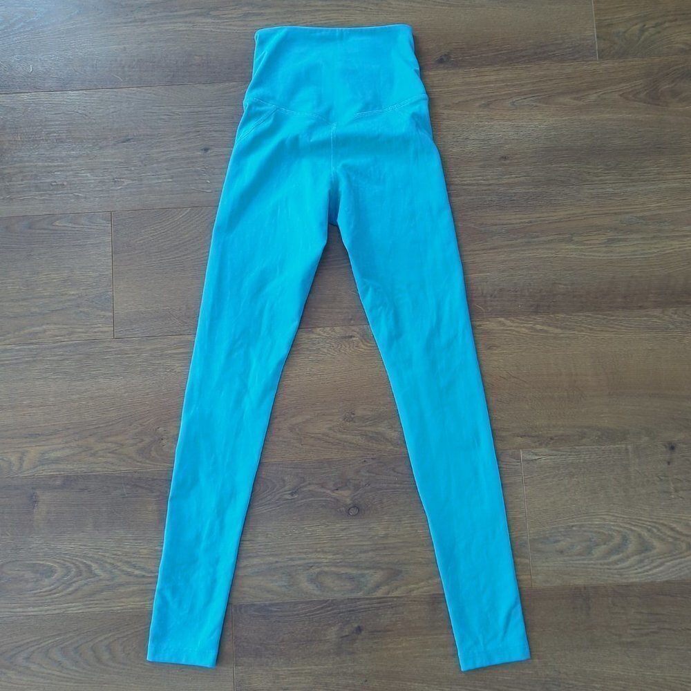 Girlfriend Collective Compressive High Rise  Legging - Picture 5 of 6